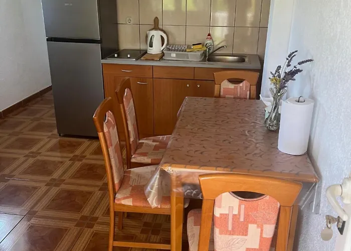 Anna Apartment *
